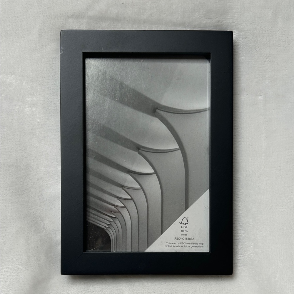 NWT Black Wooden Photo Frame